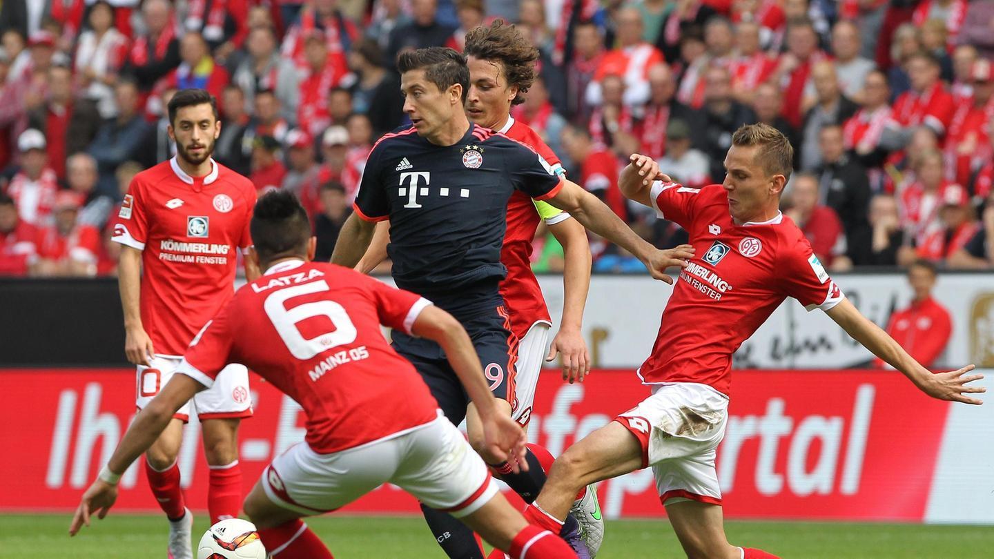 半场战报：乌迪内斯0-1热那亚，马利诺夫斯基点射（半场：热那亚1-0领先乌迪内斯，马利诺夫斯基点球命中）