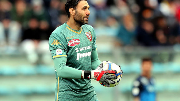 拉菲尼亚：很失望没拿到金球奖，第五名是荣誉但我期望更高（拉菲尼亚：错失金球很遗憾，拿到第五是荣耀但我的目标更高）