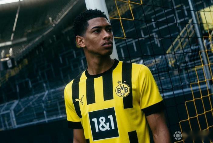 意媒：德国警方正调查以色列球迷在斯图加特演唱的歧视性歌曲（意媒称德警方调查以色列球迷在斯图加特唱涉歧视歌曲）