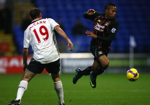 意甲战报：诺顿-库菲制胜，乌迪内斯1-2热那亚（意甲快讯：诺顿-库菲一锤定音，热那亚2-1击败乌迪内斯）