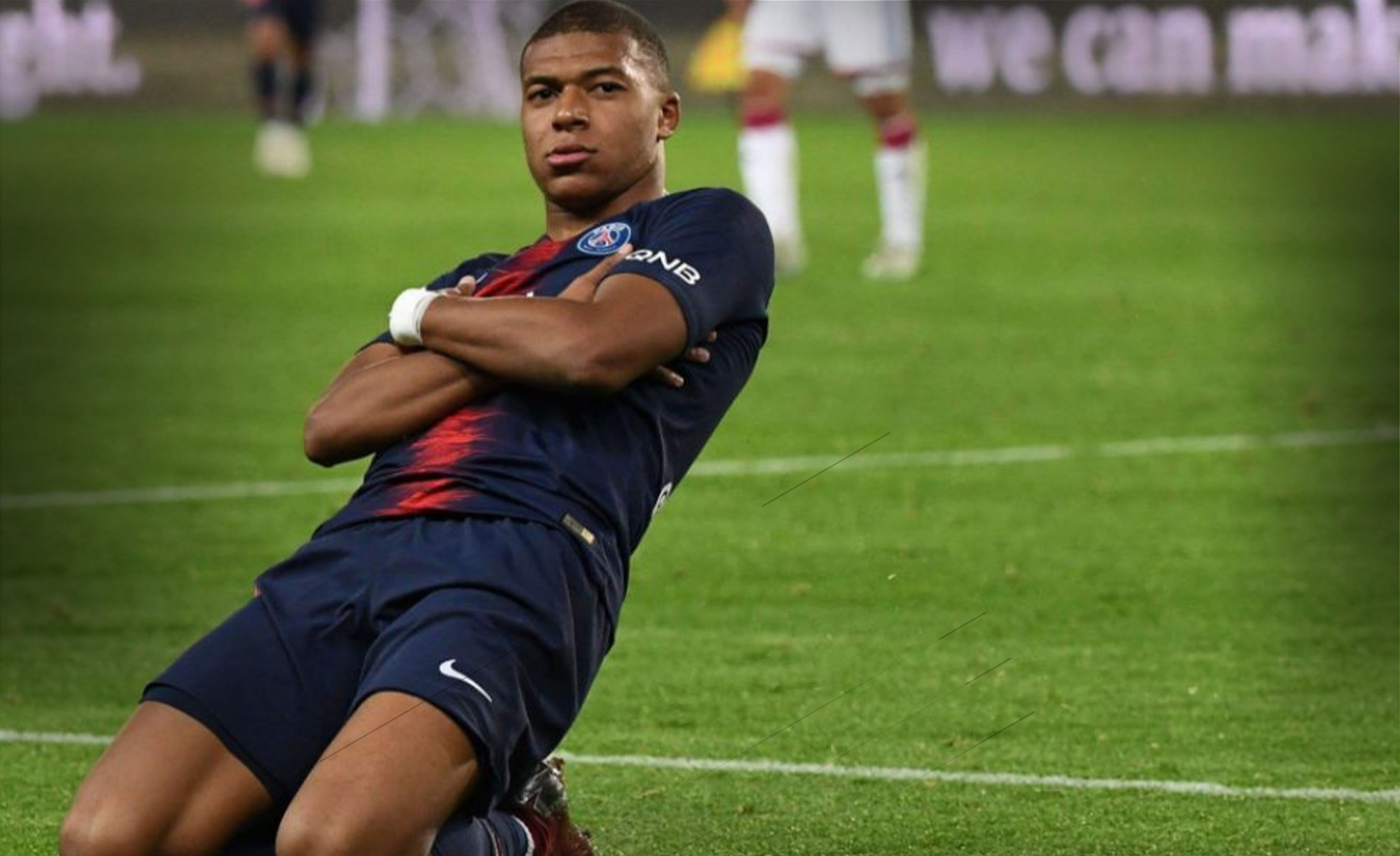 帅气，理发师晒阿森纳新援哲凯赖什新发型