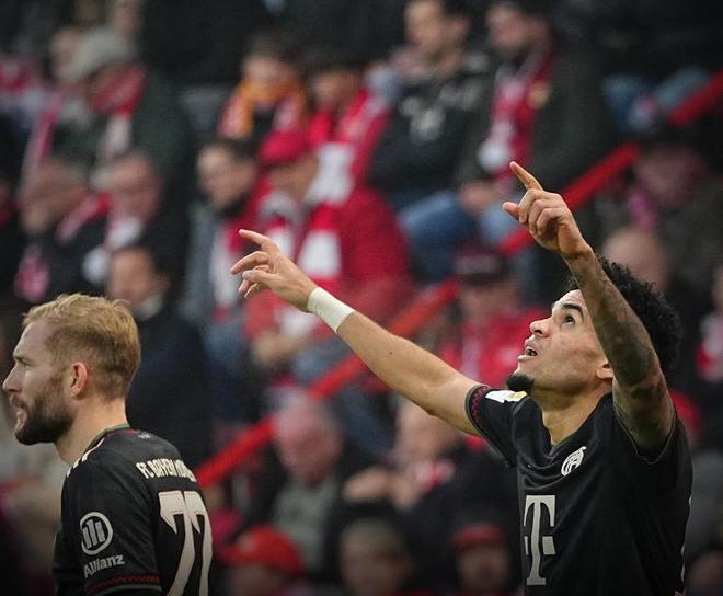 攻击方式似曾相识，皇社球迷骂屡次出格的苏契奇有唐氏综合征（攻击方式再现，皇社球迷以唐氏综合征侮辱屡次出格的苏契奇）