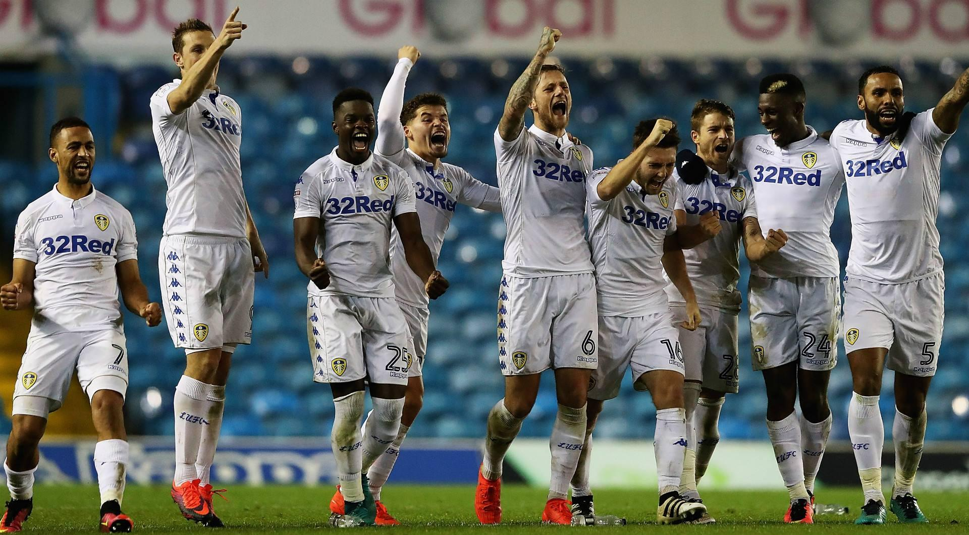 1次扛旗2次退赛！带伤出征的郑钦文，为何仍是湖北队的骄傲？（带伤仍前行：郑钦文一次扛旗两度退赛，何以依旧让湖北队自豪？）