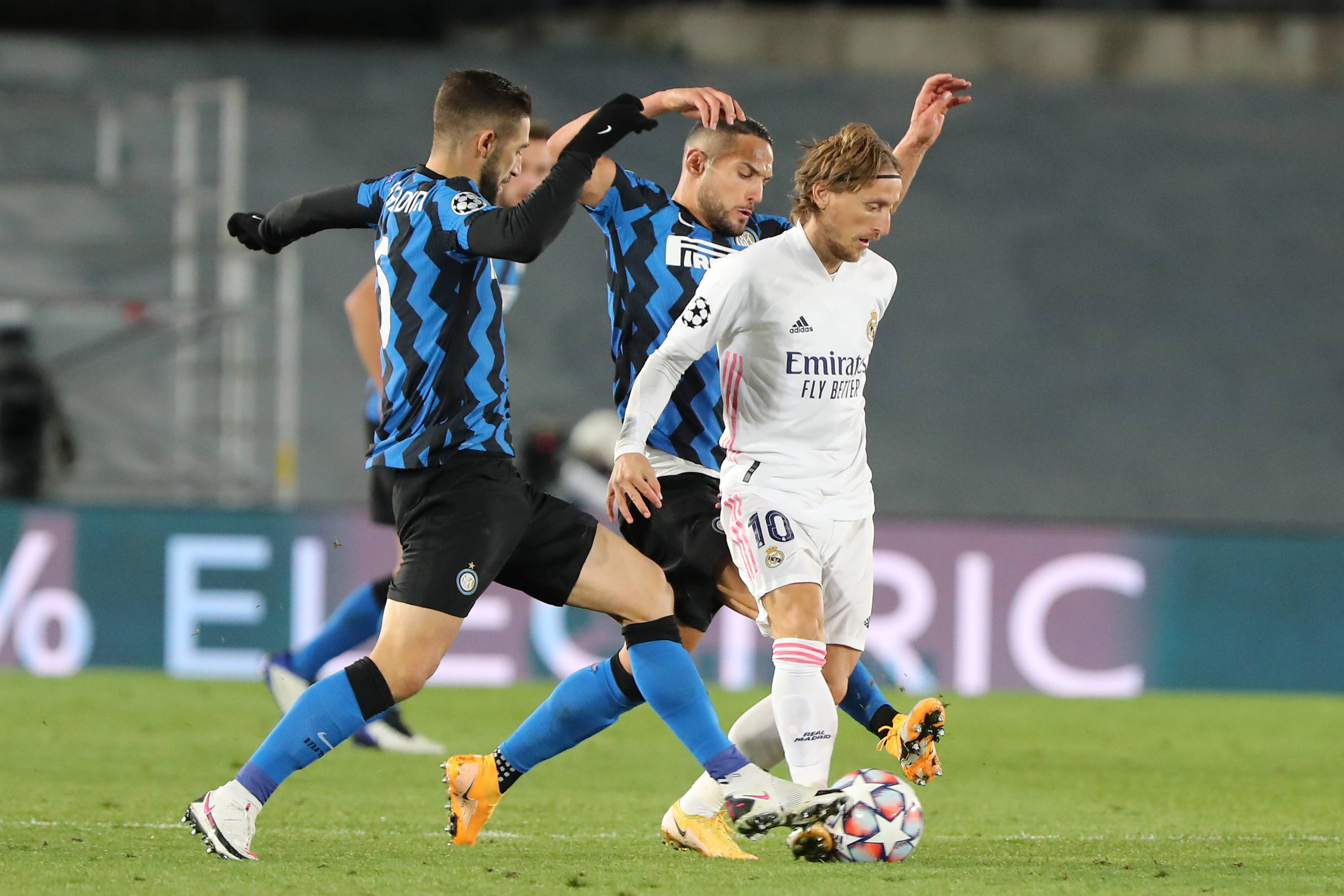 POV：当你站在麦克·迈尼昂面前😳（第一视角：直面麦克·迈尼昂的瞬间）