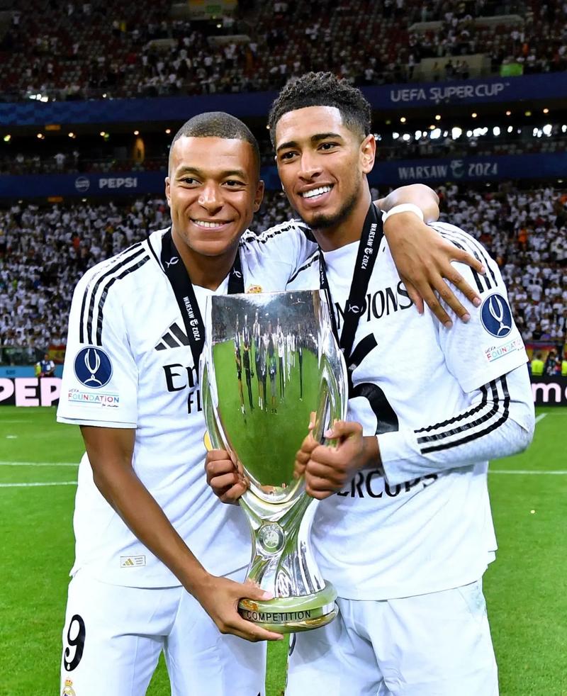 武里南联外援：每名队友都表现得非常出色，我们晋级机会很大