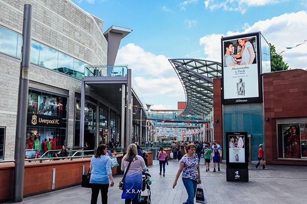 国际米兰0比1利物浦，巴萨2比1法兰克福（利物浦1-0击败国际米兰，巴萨2-1力克法兰克福）