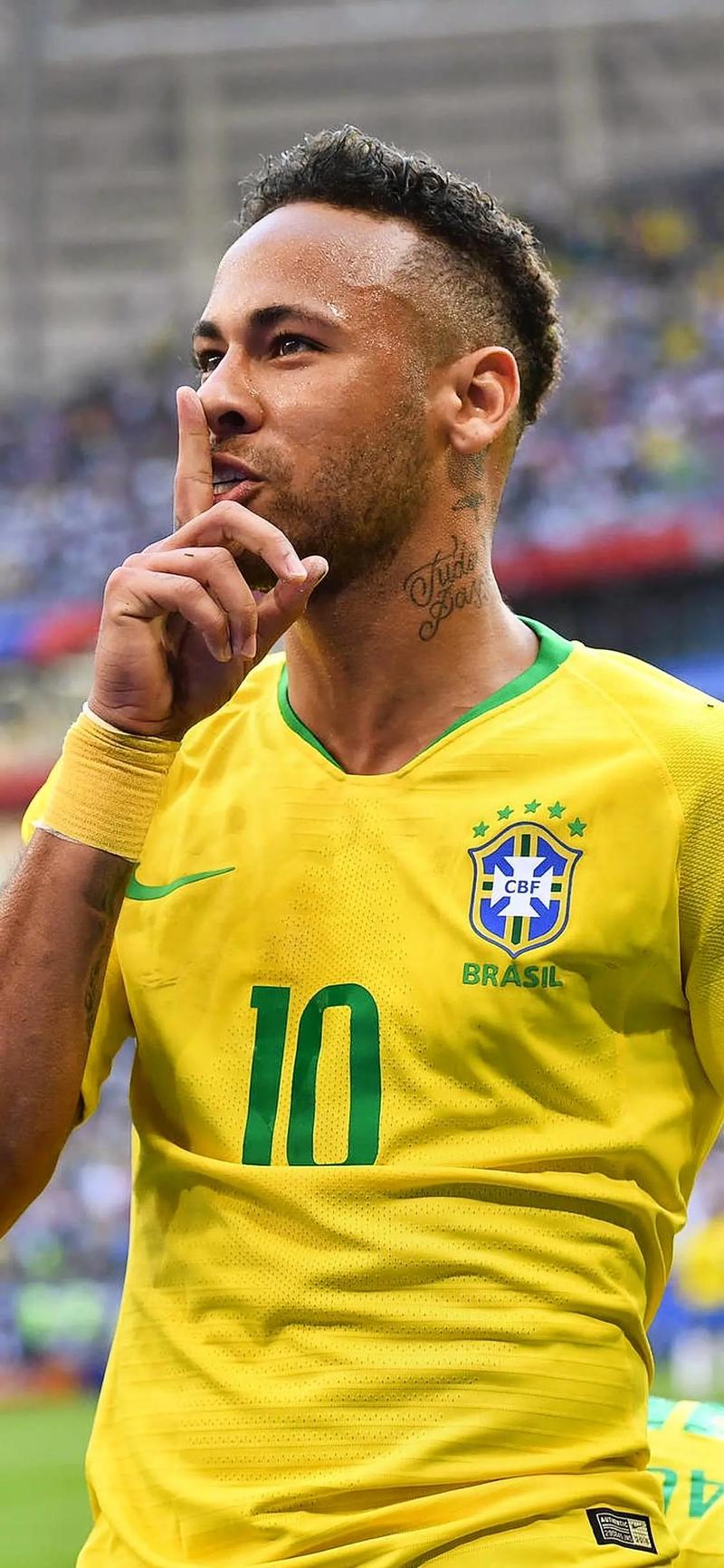 英媒：热刺与曼城、利物浦抢塞梅尼奥，愿开出队内最高薪（英媒：热刺加入曼城、利物浦争夺塞梅尼奥，愿开出队内顶薪）